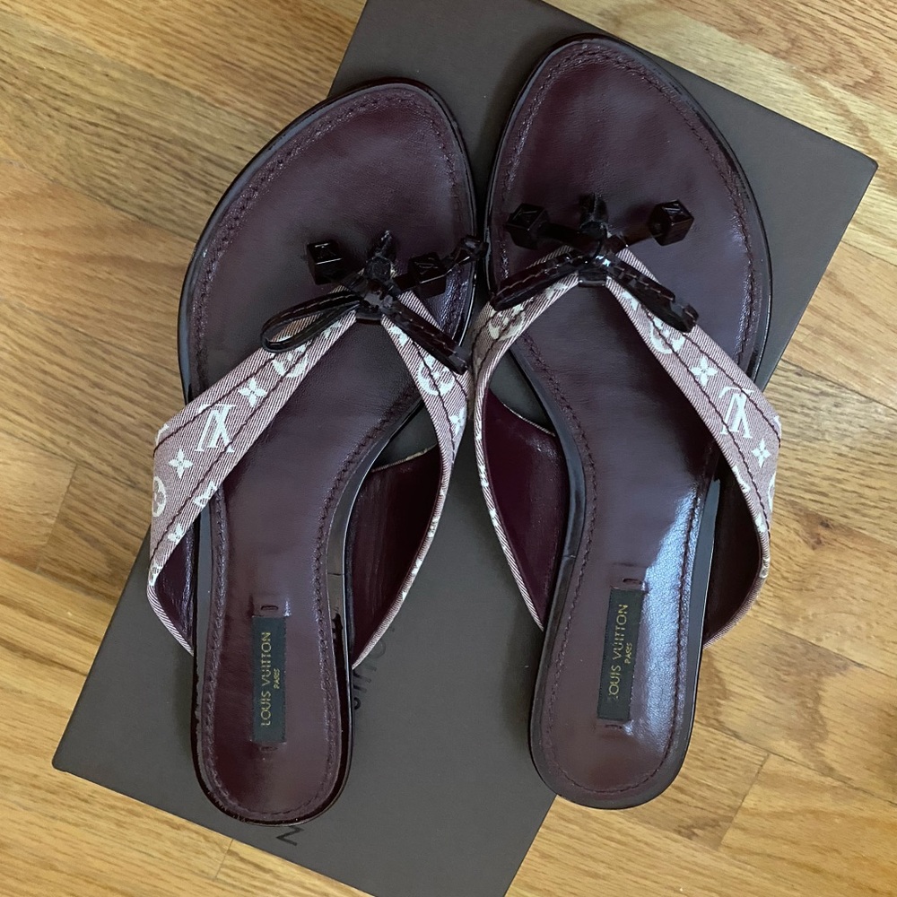 Louis Vuitton thing sandal